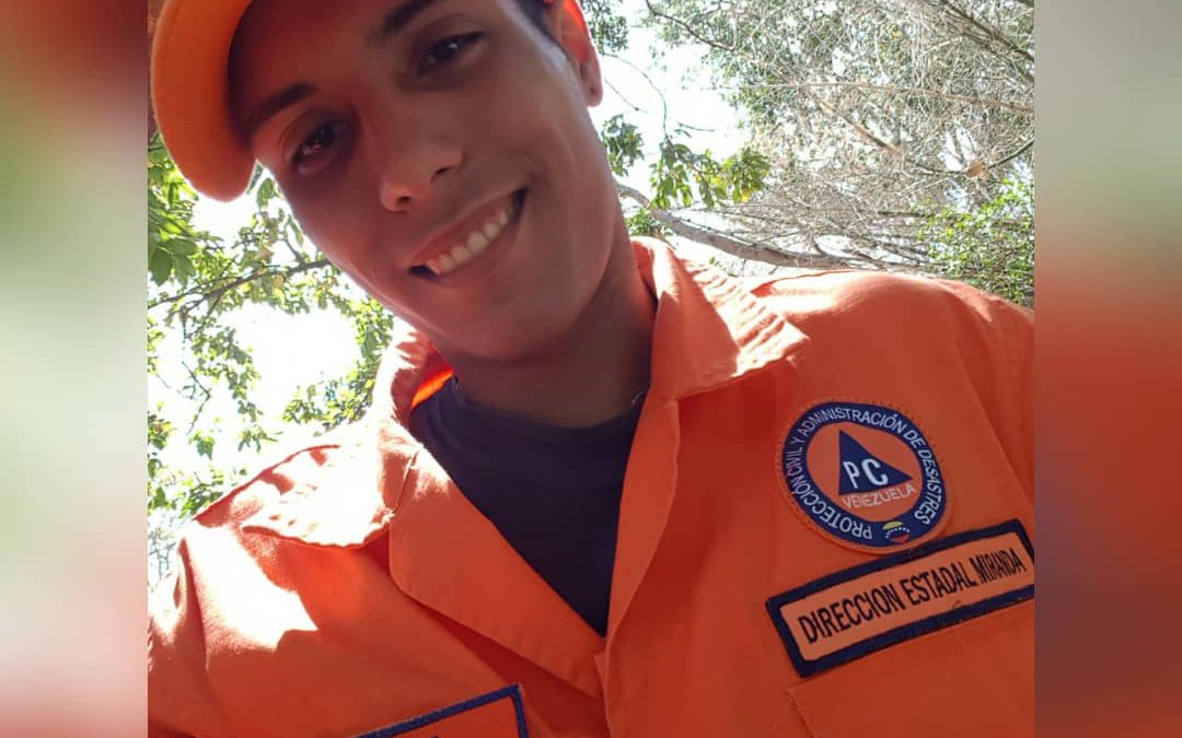 A los funcionarios de Protección Civil les apasiona ayudar a quien lo necesite