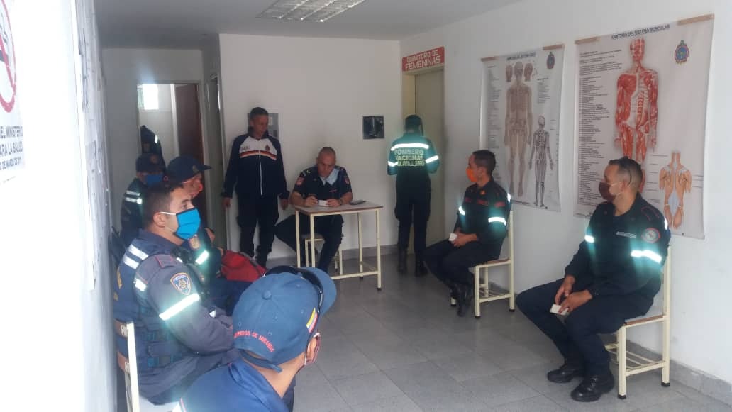 Bomberos de Miranda participan en despistaje rápido del COVID-19