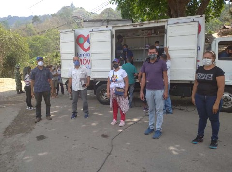 Farmacia móvil comunitaria benefició a familias de Hoyo de la Puerta