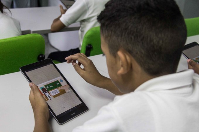 Debaten propuestas para proteger a comunidad autista en Guarenas