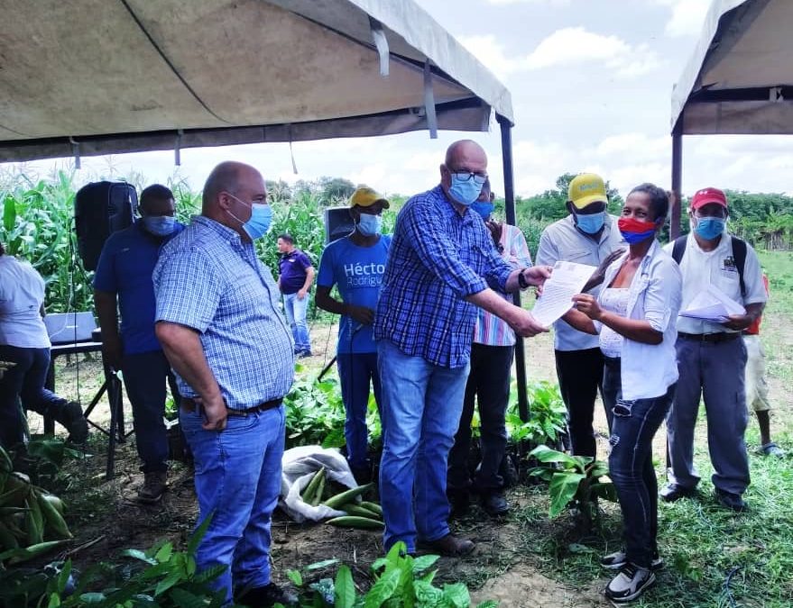 Productores de Barlovento recibieron Cartas Agrarias y semillas