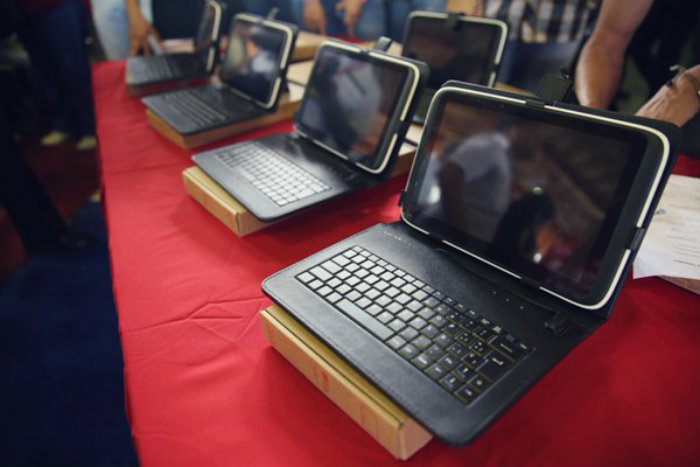 Estudiantes de Río Chico y San José recibieron tabletas Canaima