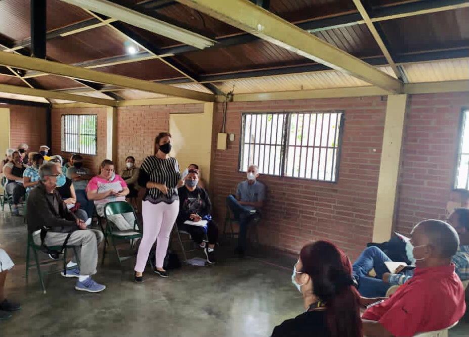Instalada mesa técnica para atender a condominios del municipio Sucre