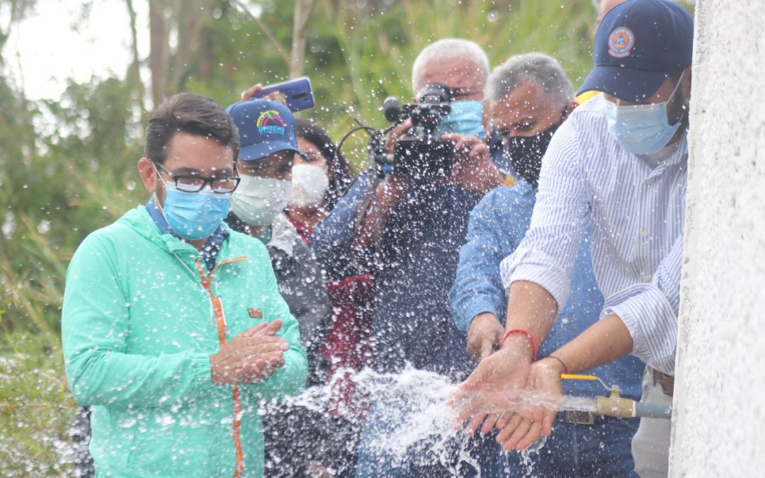 Activado pozo de agua en Carrizal para atender más de 4 mil familias