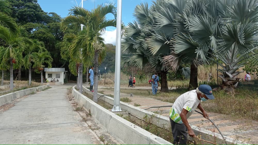 Hospitales del municipio Sucre recibieron acondicionamiento de Fuerza de Tareas Especiales