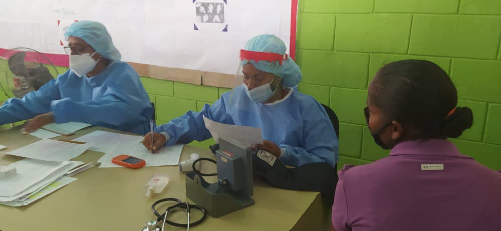 Docentes mirandinos comenzaron a recibir vacuna contra la COVID-19