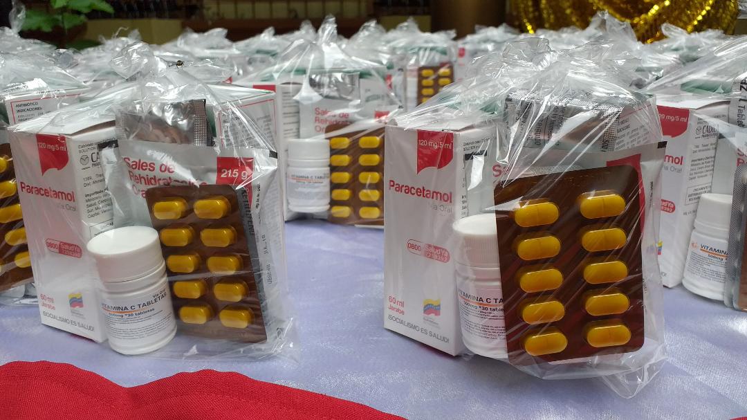 Cocineras de la Patria de Urdaneta recibieron medicamentos