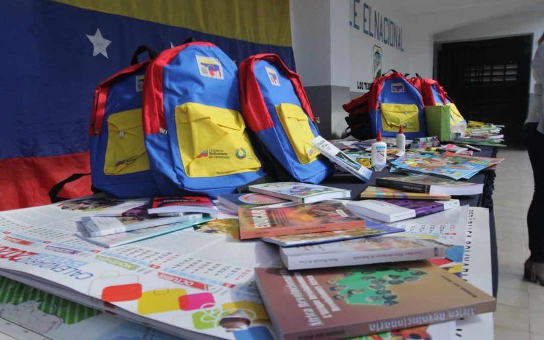 Entregan obras de rehabilitación de la Unidad Educativa El Nacional