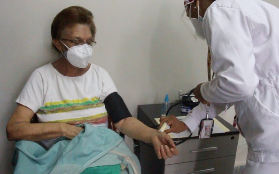 Adultos mayores del municipio Carrizal recibieron la primera dosis de la vacuna contra el COVID-19