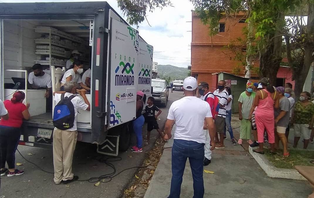 Más de 10.000 tratamientos médicos ha expendido FarmaMiranda en Brión