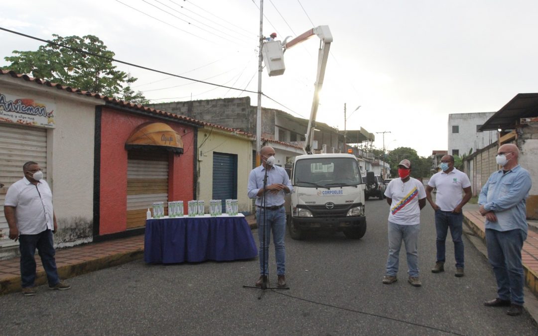 Entregaron obras de alumbrado público en el municipio Andrés Bello