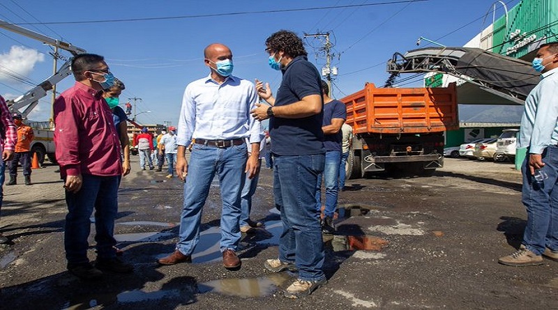 Plan de asfaltado se activa en comunidades de Miranda