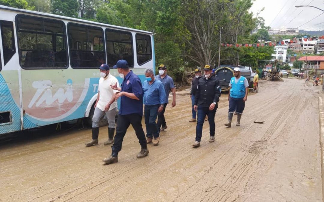 Familias afectadas por las lluvias en Guaicaipuro reciben atención social