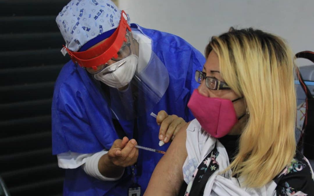 Comunidad de Sans Souci de Chacao recibió jornada de vacunación anticovid