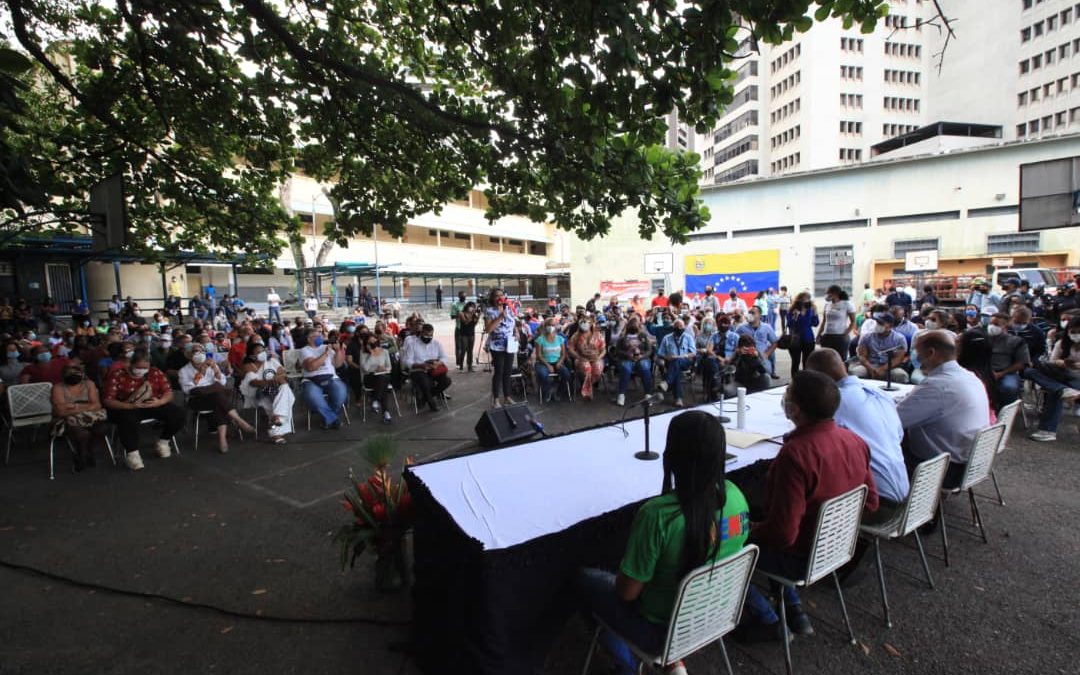 Gobernación de Miranda inició plan de apoyo para rehabilitación de condominios