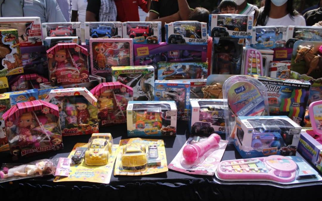 Niños y niñas de Miranda reciben más de 1 millón de juguetes estas navidades