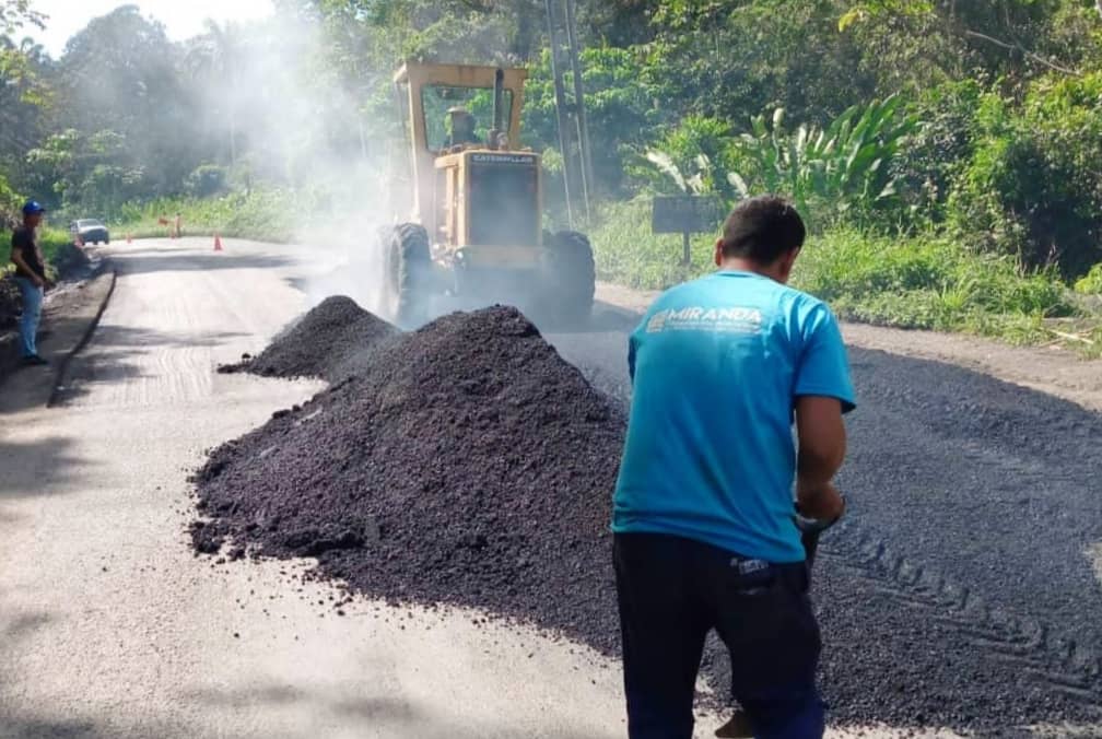 Continúa recuperación vial en carretera Caucagua – El Guapo