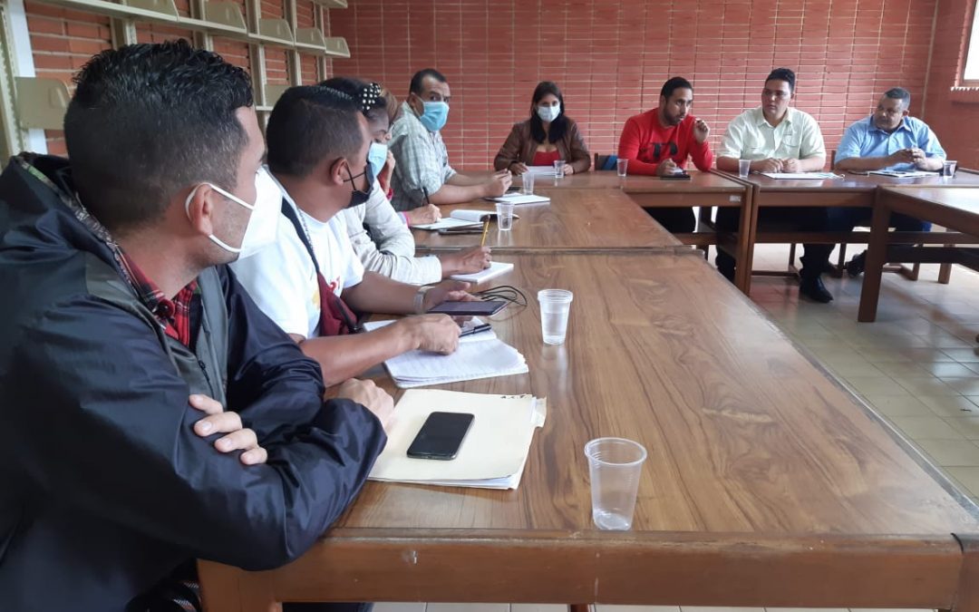 Sistema de formación para emprendedores de Miranda llega a Gobiernos Comunitarios