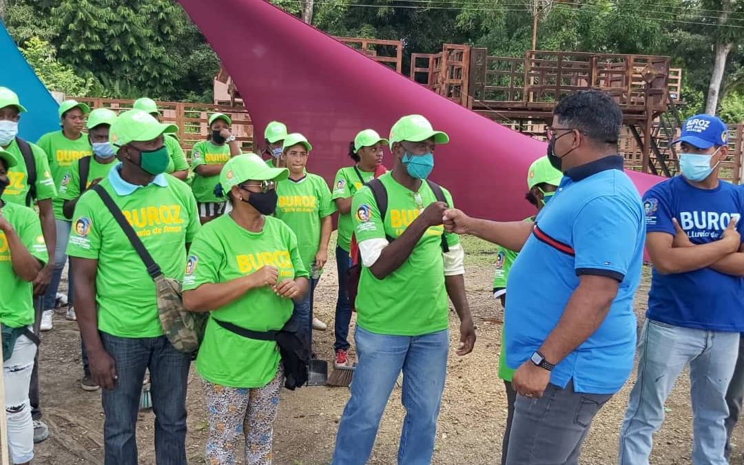 Fortalecen equipos de atención a servicios públicos en Buroz