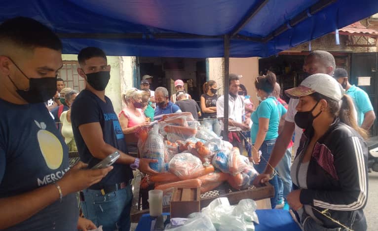 Más de 3 mil familias de Brión han sido atendidas con los Mercados Comunitarios