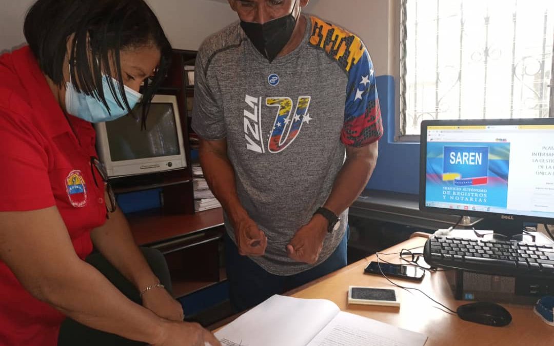 Alcaldía de Paz Castillo entregó los primeros títulos de tierra