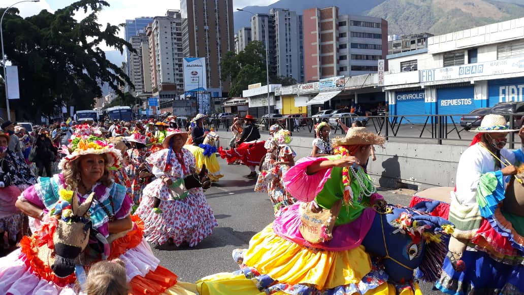 Burriquitas de varios estados del país se encontraron en Petare