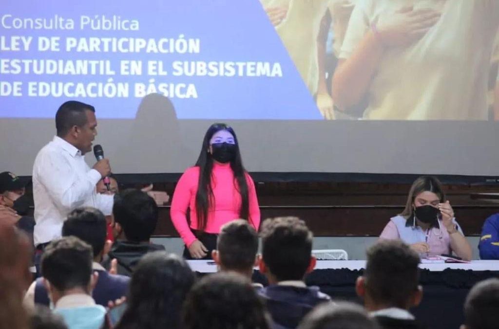 Jóvenes presentan aportes al proyecto de ley de participación estudiantil de Miranda