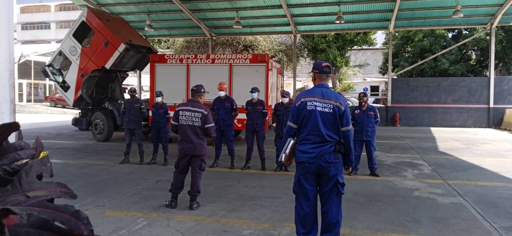 Bomberos de Miranda activan plan de emergencia por lluvias