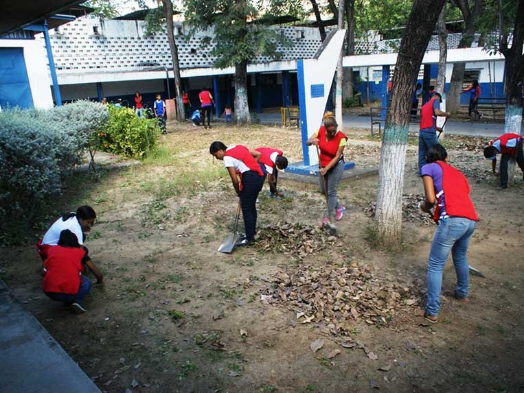 Ordenan recuperación integral de la escuela técnica industrial de Guarenas