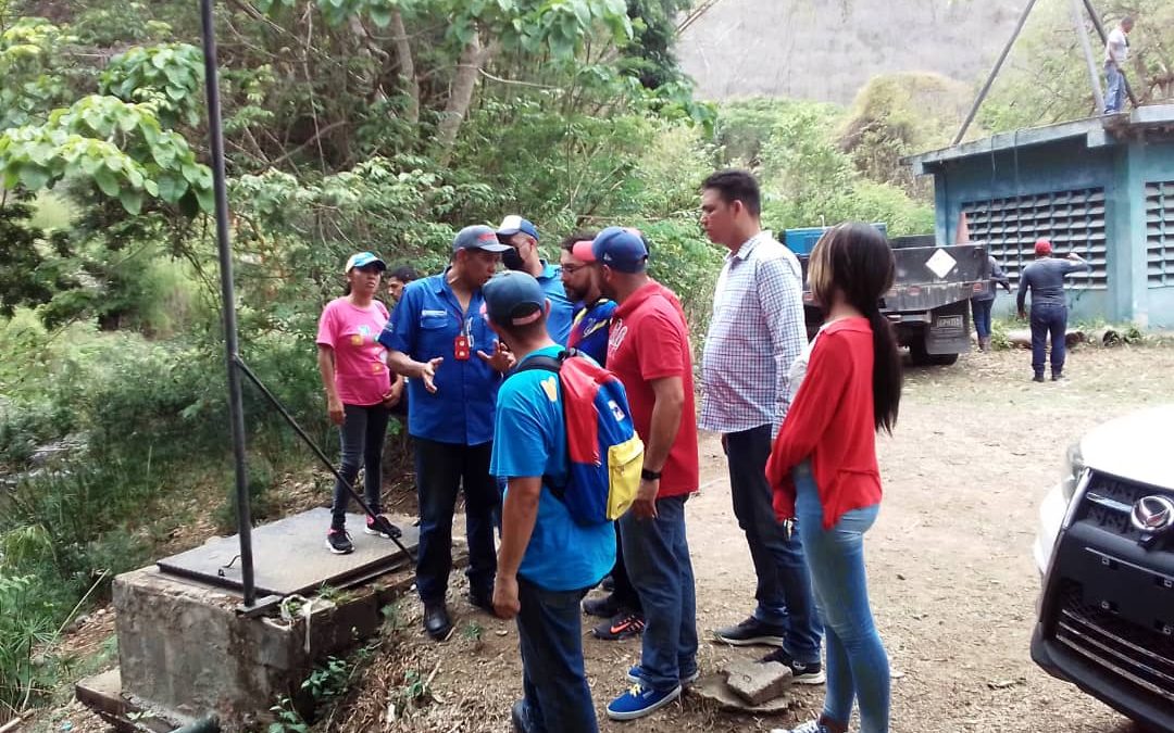 Activaron pozo de agua en Tácata para abastecer a agricultores