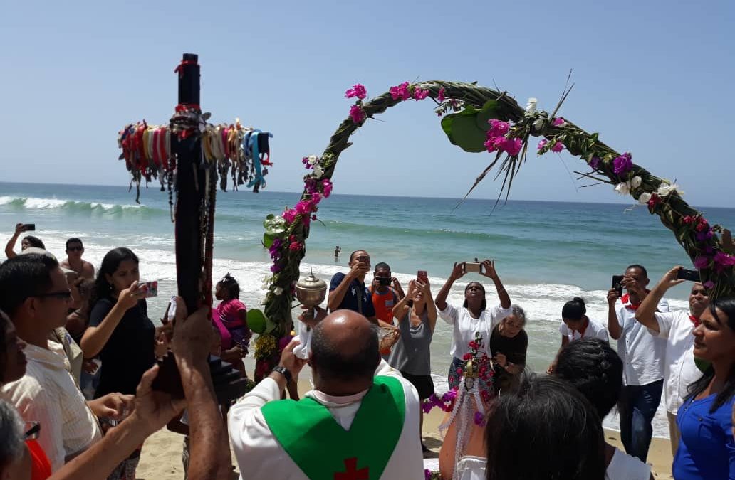 Miranda inicia festividades para  celebrar la Cruz de Mayo