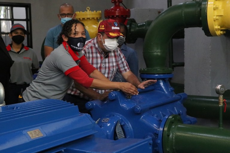 Reactivan sistema de bombeo de agua potable en La Limonera