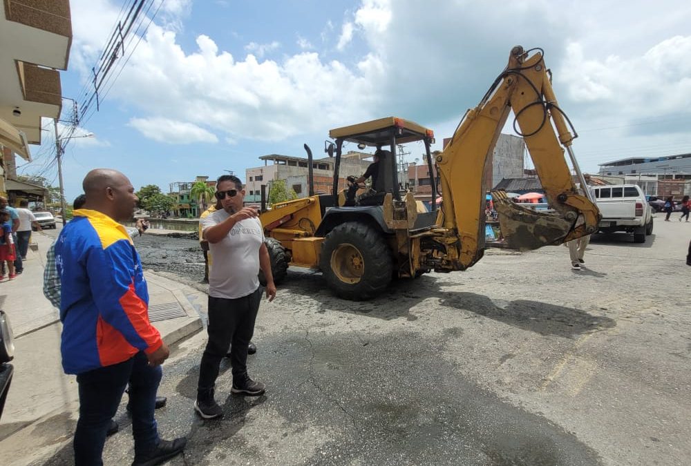 Continúa labores de saneamiento de ríos del municipio Brión