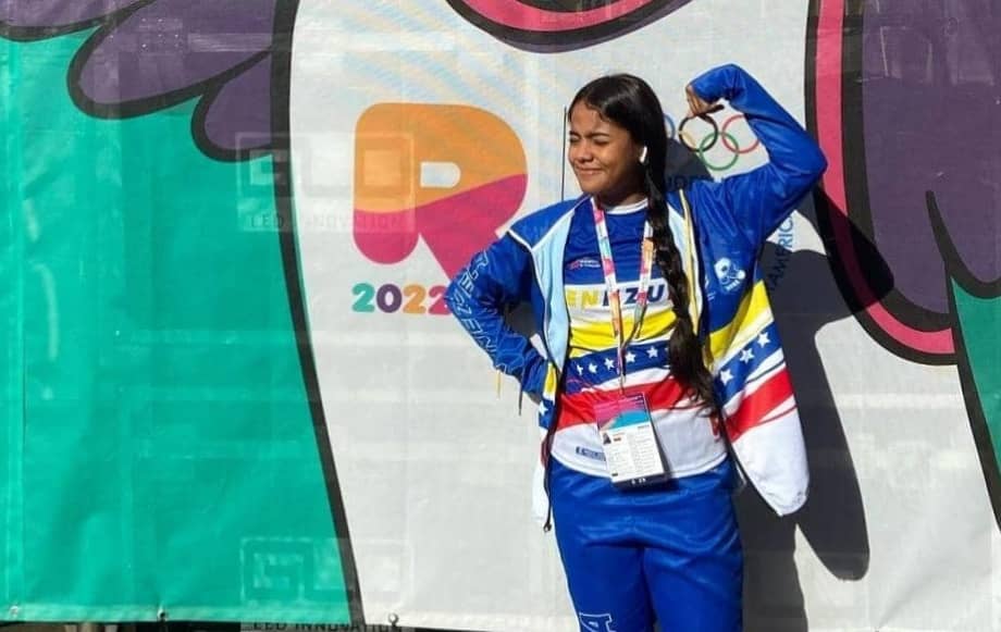 Esgrimista mirandina ganó oro en Juegos Suramericanos de la Juventud Rosario 2022