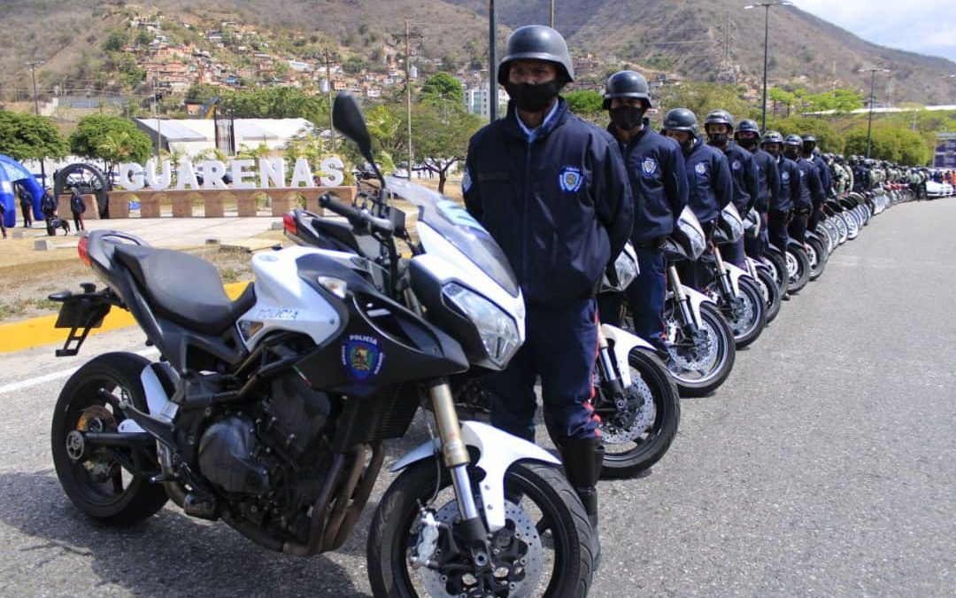 Policía de Miranda certifica a 200 motorizados