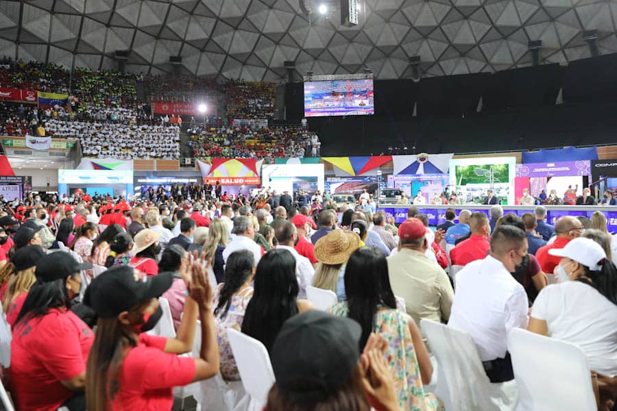 Gobernador Héctor Rodríguez felicita lanzamiento del sistema 1×10 del Buen Gobierno
