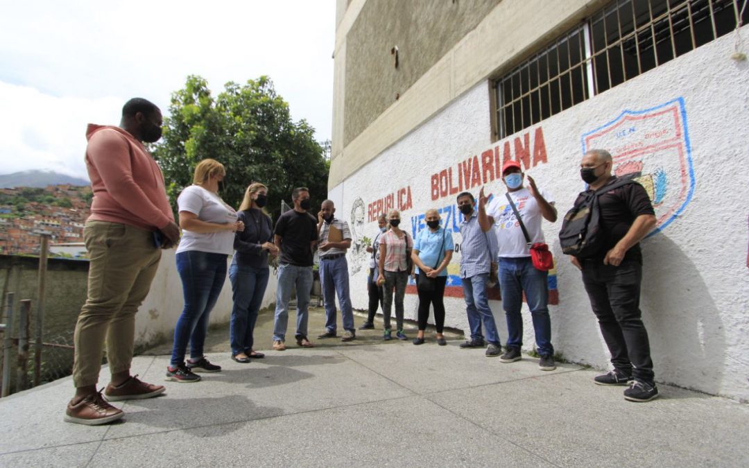 Brigadas comunitarias iniciaron atención en escuelas de Miranda