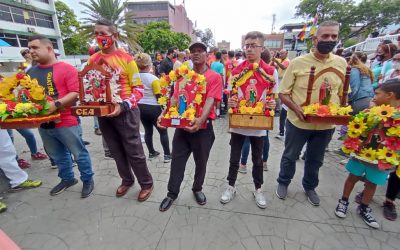 Parranderos de Guarenas y Guatire rindieron honor a San Pedro