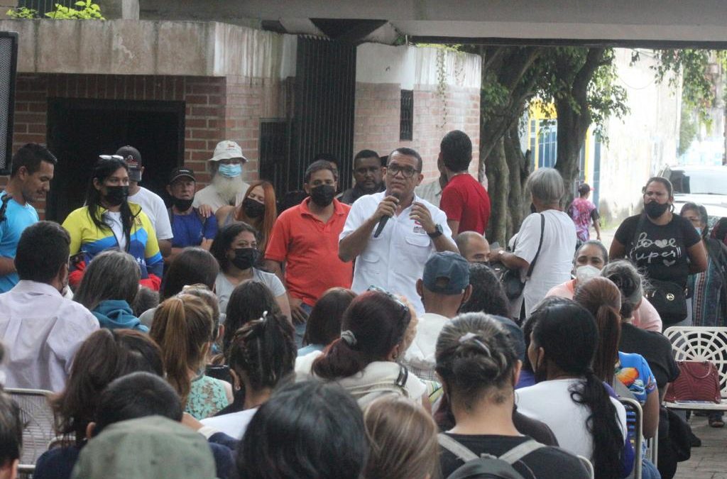 Elaboran agenda de trabajo con el Poder Popular en Guaicaipuro
