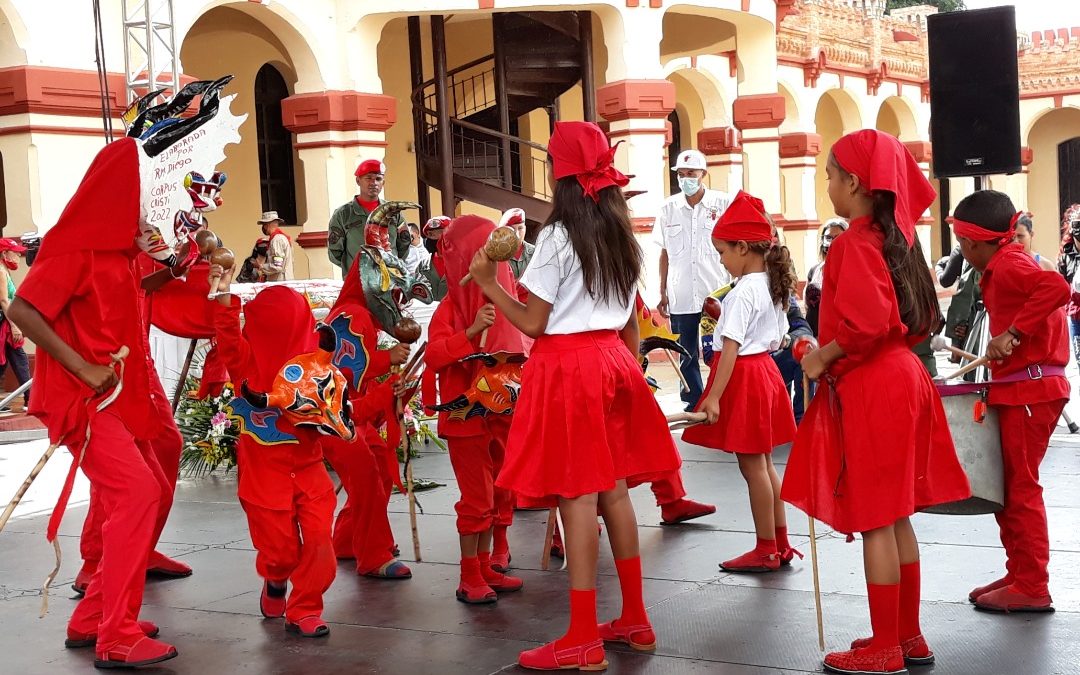 Patrimonios culturales mirandinos homenajearon al Comandante Chávez