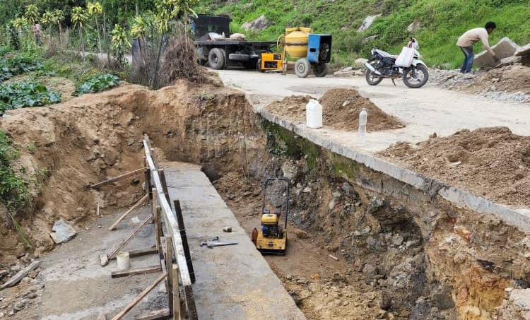 Avanzan trabajos de rehabilitación en tramo vial La Ciénaga-El Jarillo