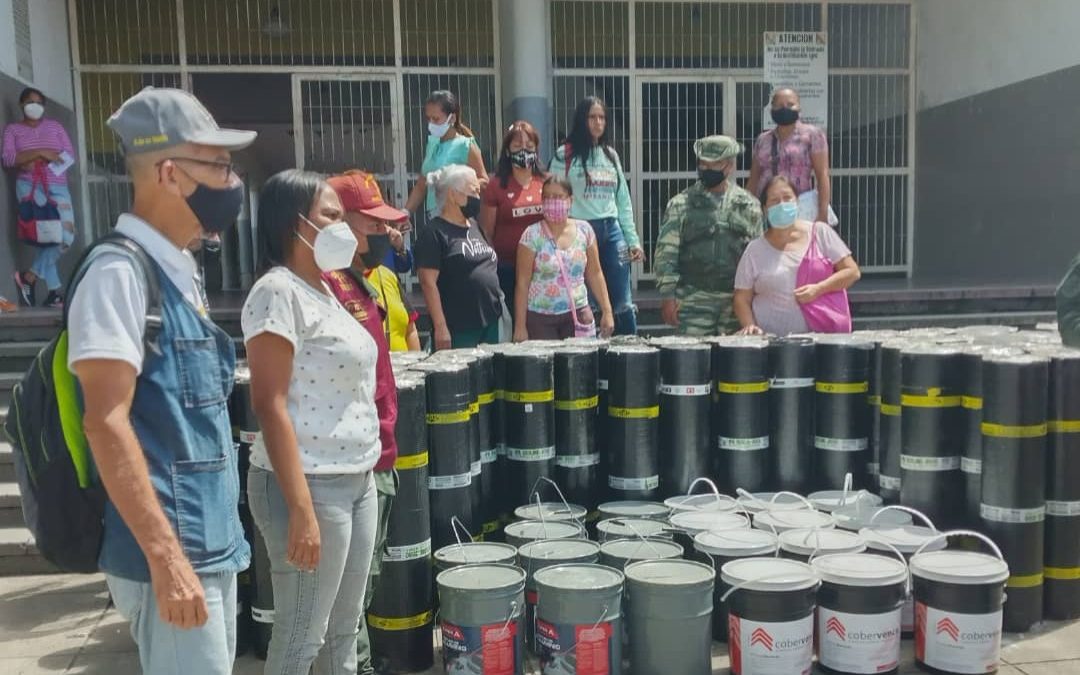 Bricomiles rehabilitan la Unidad Educativa Elías Calixto Pompa en Guatire