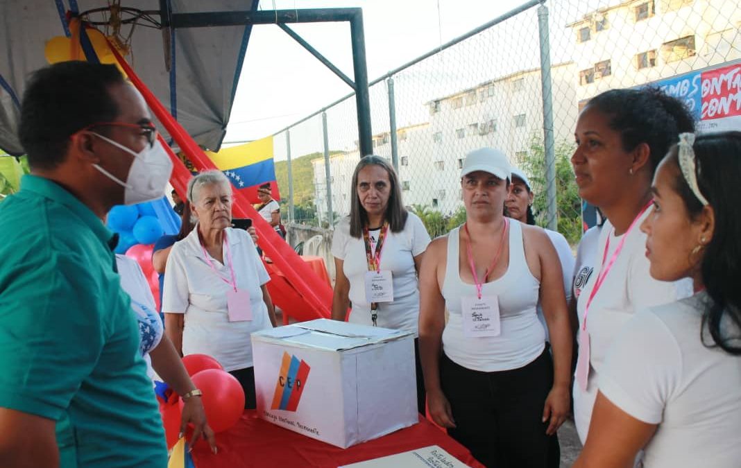 Juramentan vocerías de consejos comunales en Tomás Lander