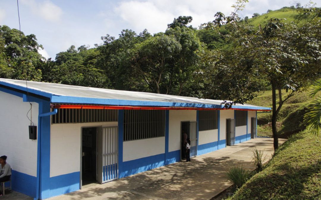 Rehabilitadas escuelas en municipios Independencia y Cristóbal Rojas de Miranda