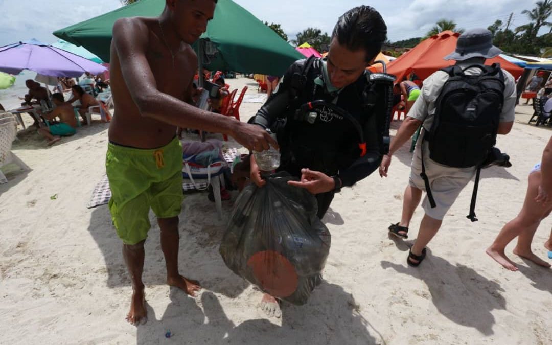 Miranda celebró Día Mundial de las Playas con limpieza marina