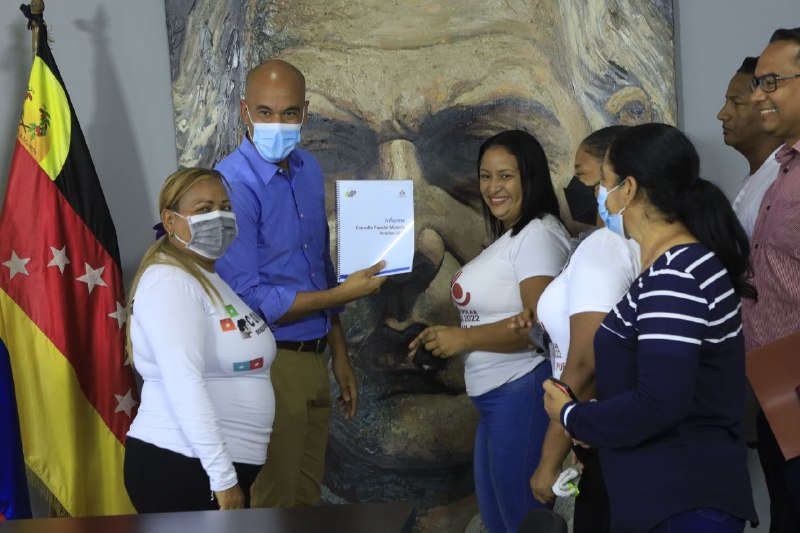 Gobernador recibió informe de la comisión electoral de Consulta Popular 2022