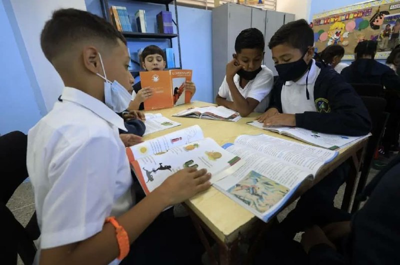 Instan a familias mirandinas a promover la lectura en casa