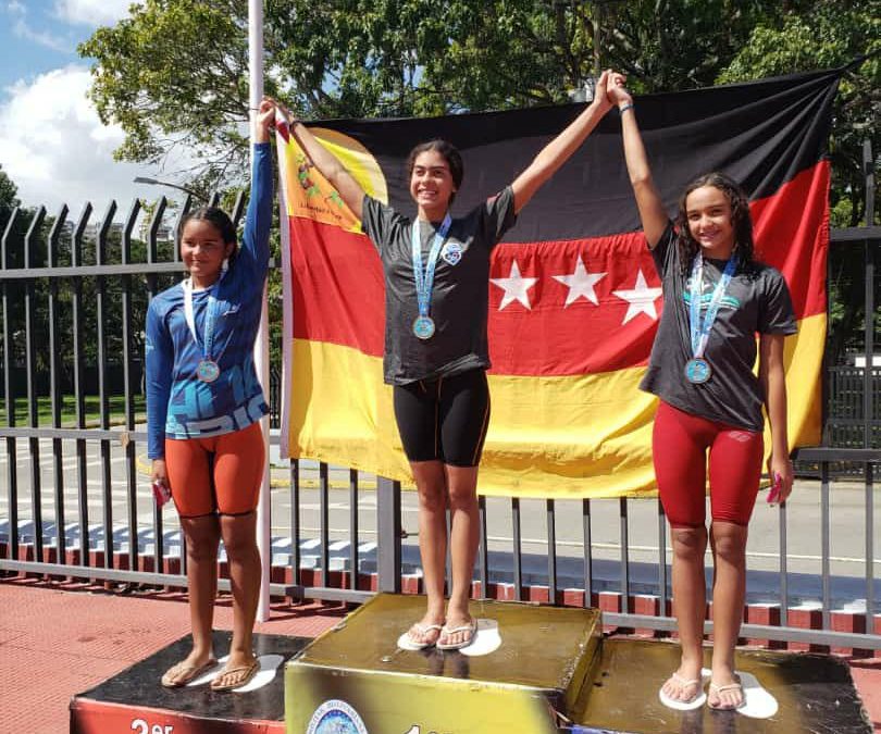 Más de 350 atletas participaron en estadal de natación de Miranda