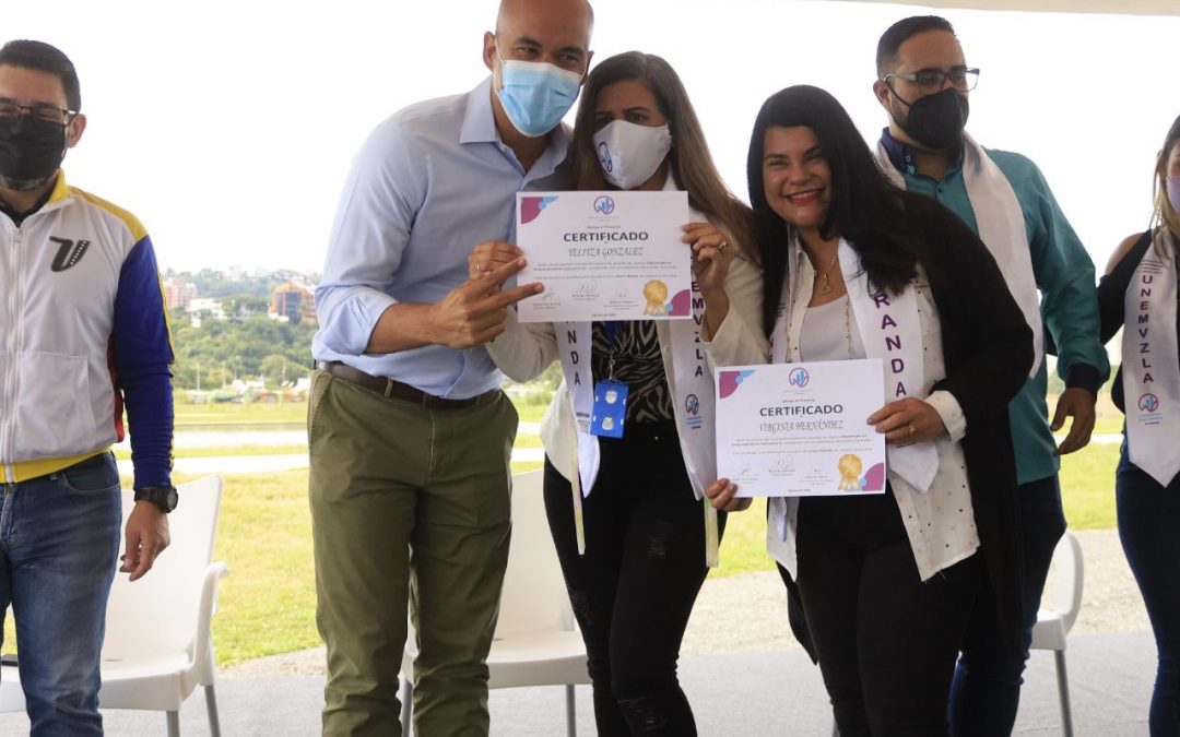 Más de 1.000 mirandinos se graduaron en diplomado sobre emprendimiento comunitario