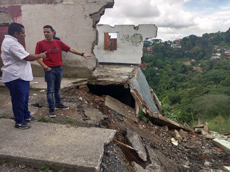 Rehabilitarán viviendas y vialidad de Las Brisas del Tuy afectadas por lluvias